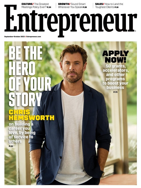 1694110510-ent23-septoct-ChrisHemsworth-cover